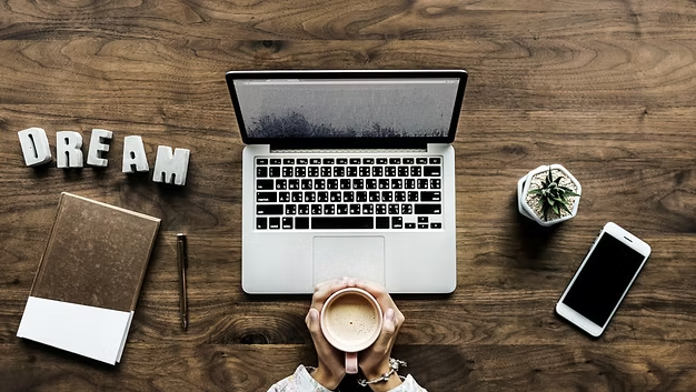 Are you an operative or a professional? These 5 questions will tell you